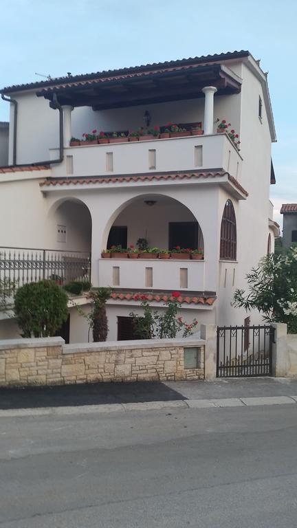 Villa Milan Vinkuran Εξωτερικό φωτογραφία